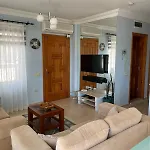 Sweet Family House Apartment