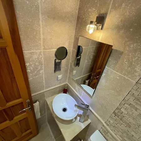 Sweet Family House *