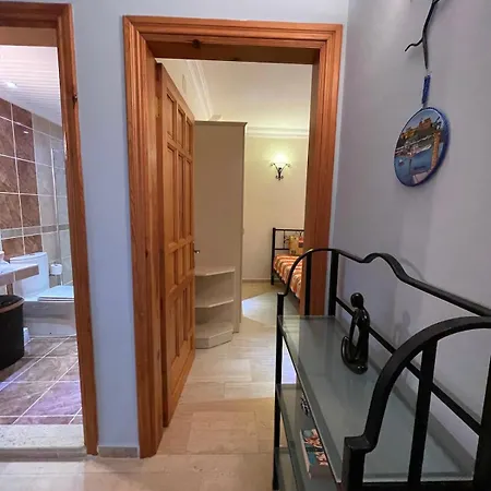 Apartment Sweet Family House